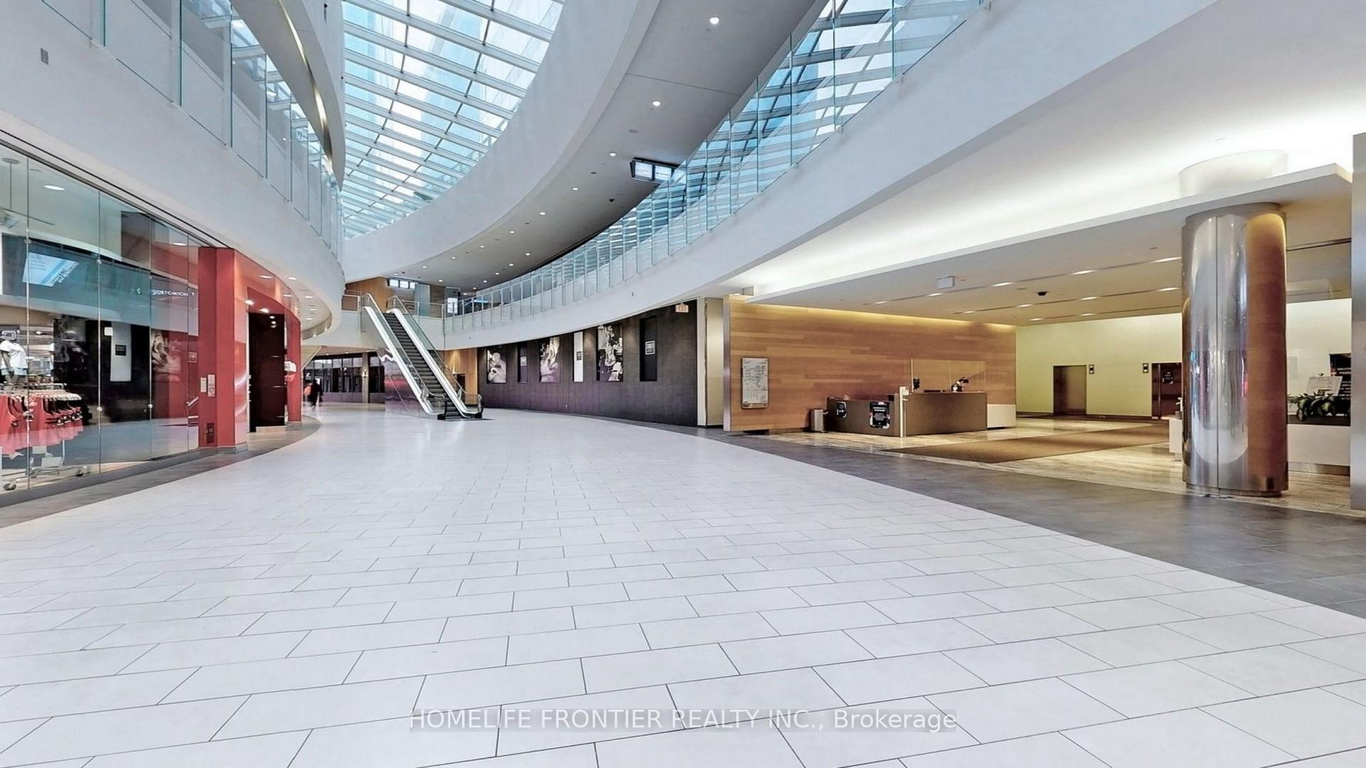 2 Bedrooms Condo at 12 York, Toronto For sale