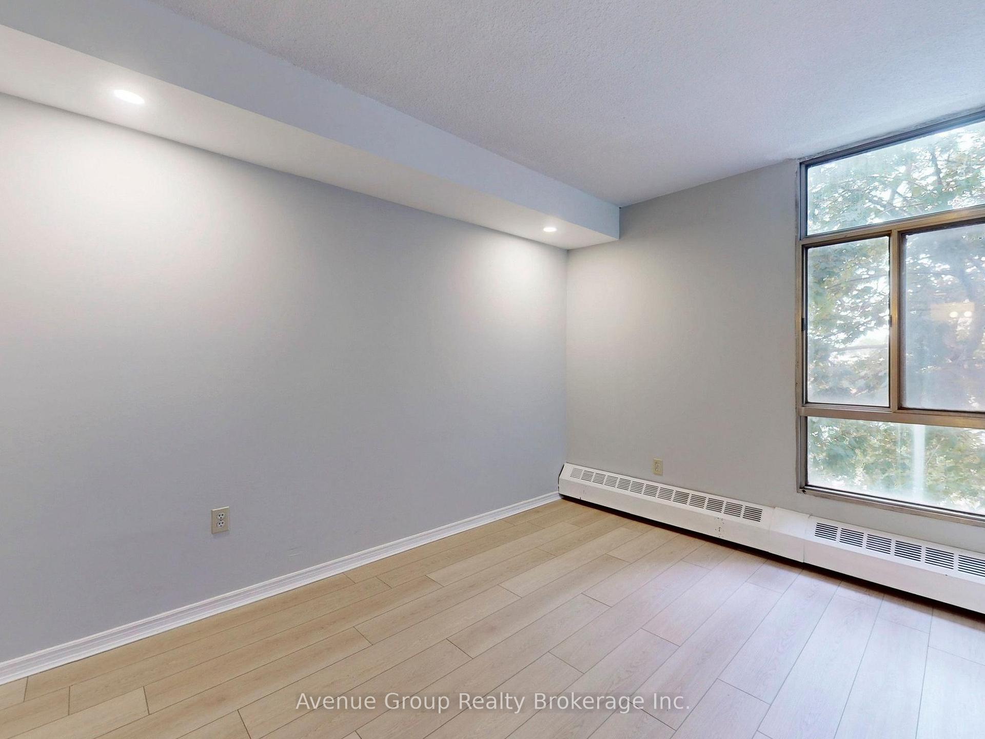 3 Bedrooms Condo at 1703 Mccowan, Toronto For sale