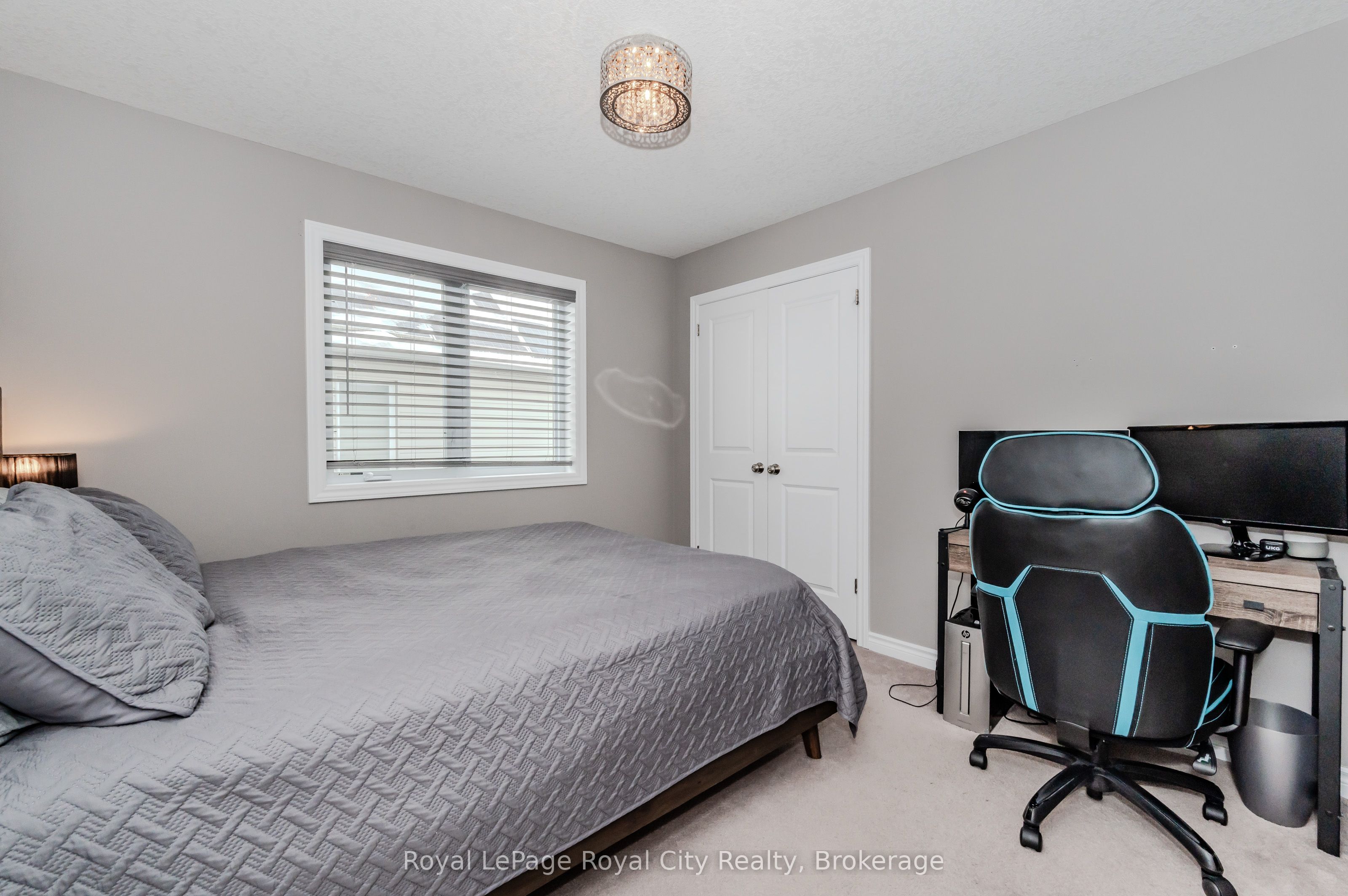 213 Tremaine Crescent