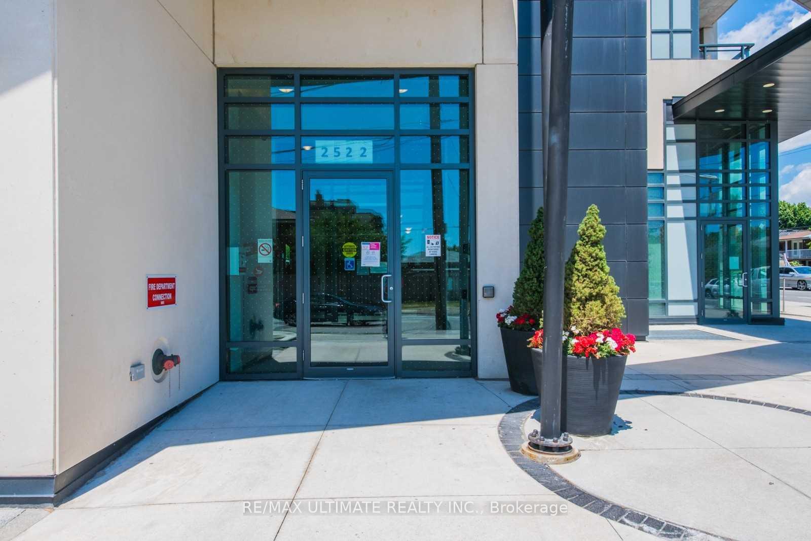 1 Bedroom Condo at 2522 Keele,  Toronto For sale