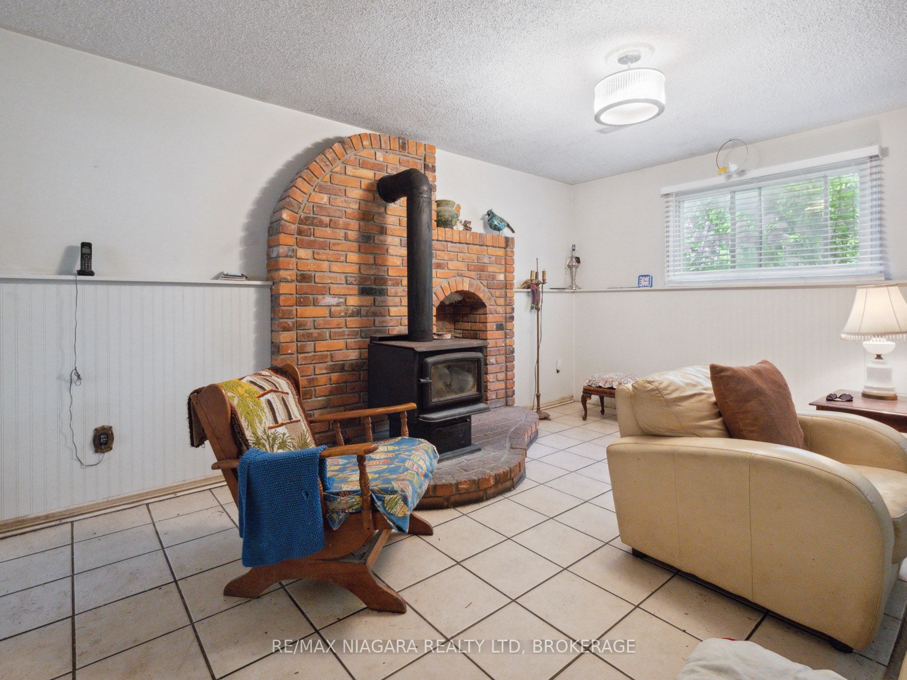 10 Beverly Glen Drive