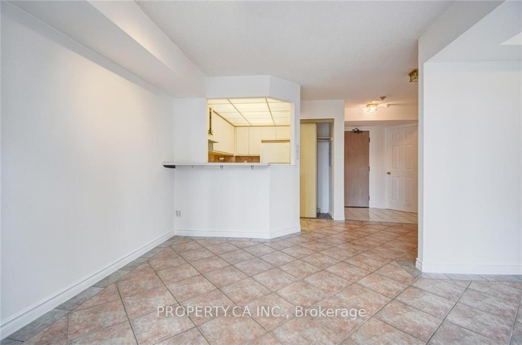 40 Scollard Street S #404, Toronto C02 Annex