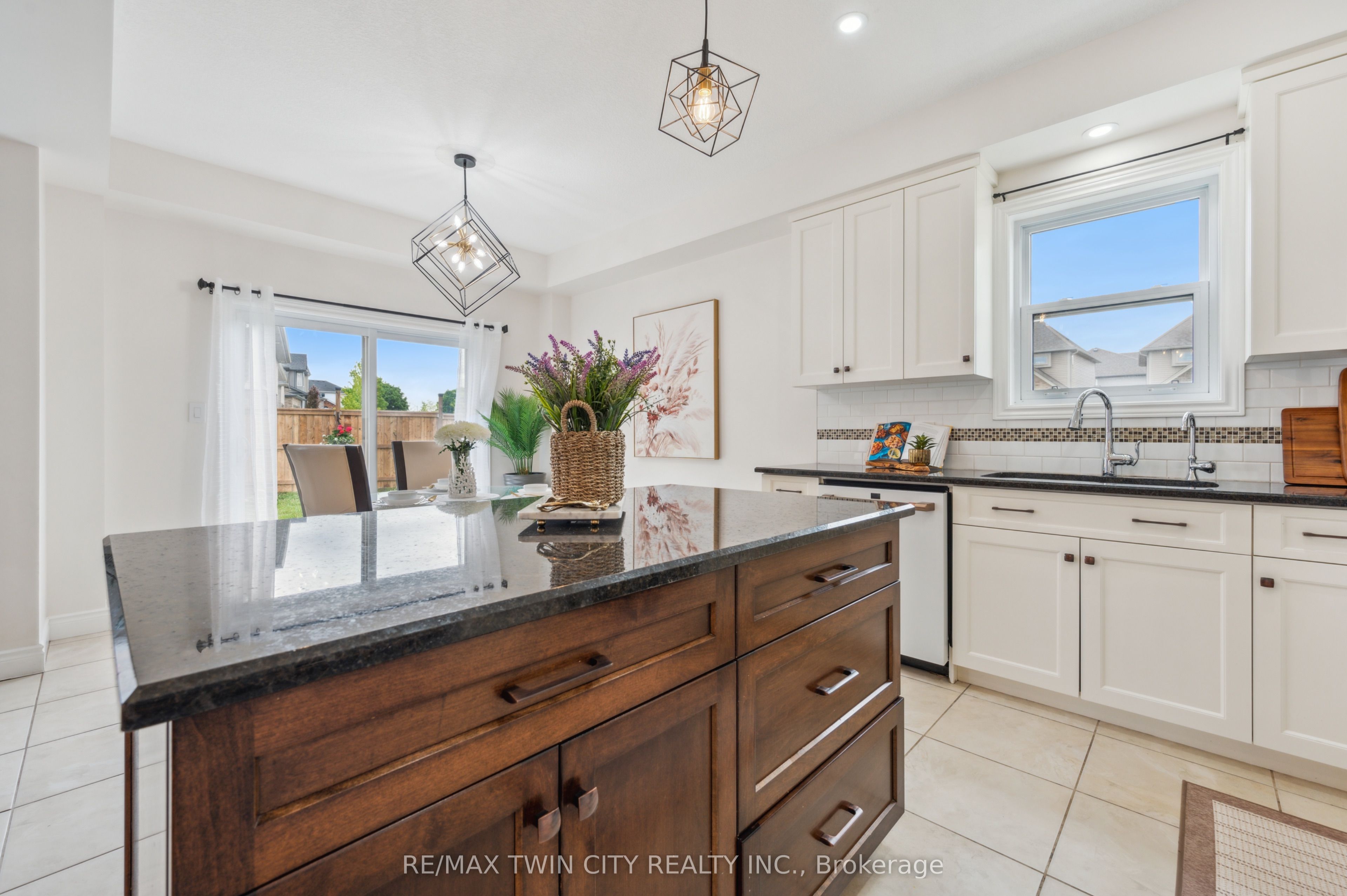 450 Applegate Court