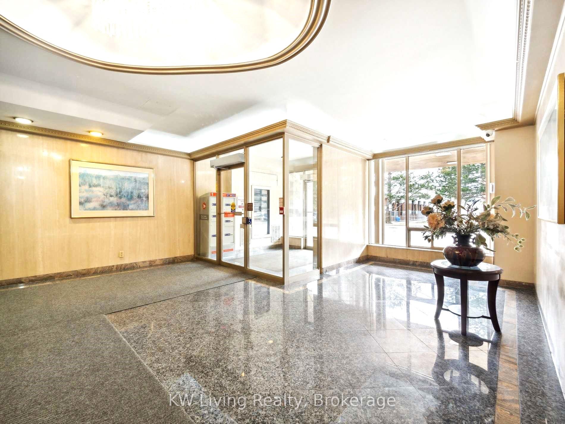 3 Bedrooms Condo at 10 Tangreen, Toronto For sale