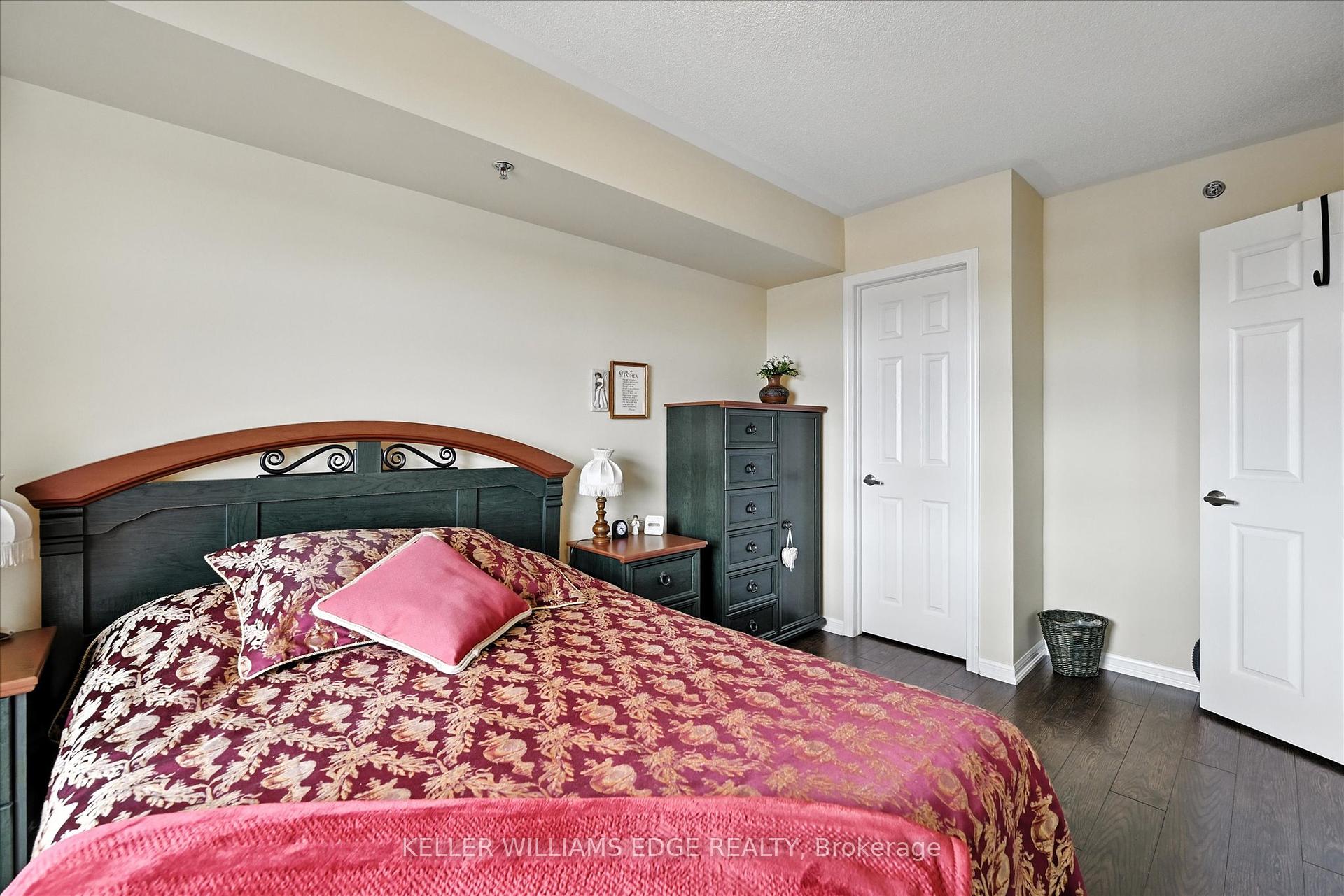 1 Bedroom Condo at 3070 Rotary, Burlington For sale