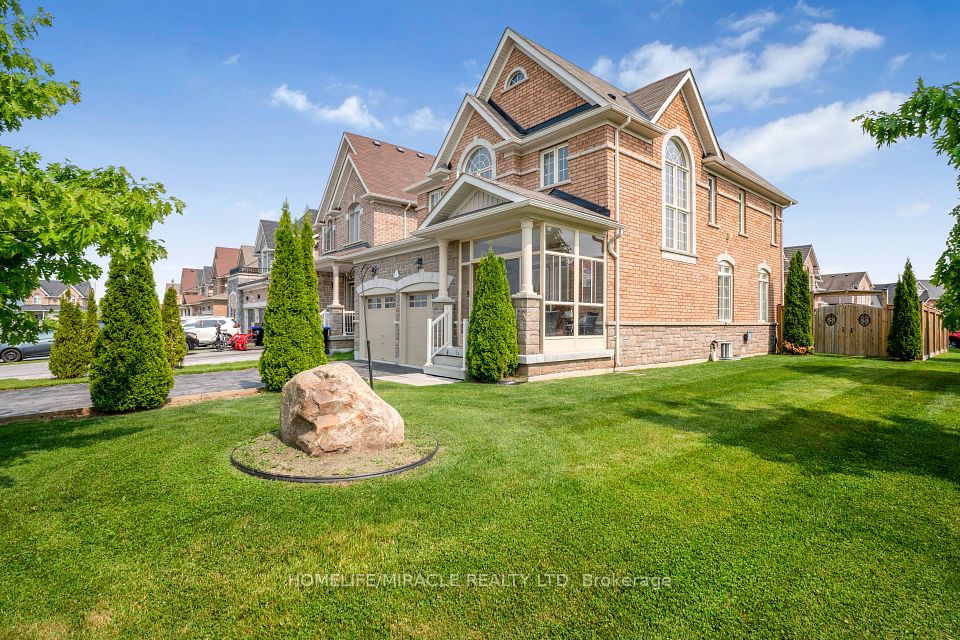 2215 Dawson Crescent, Innisfil, ON L9S 0G9