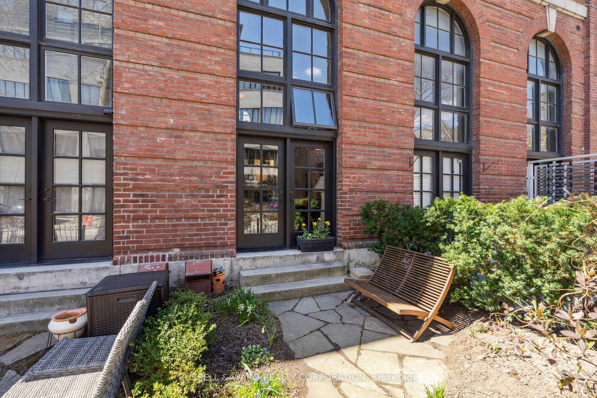 394 Euclid Avenue, #103