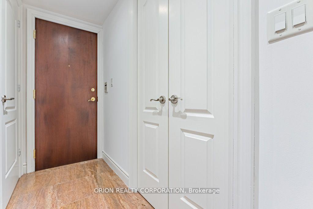 2 Bedrooms Condo at 38 William Carson,  Toronto For sale
