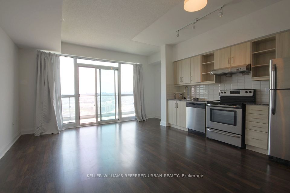 160 Vanderhoof Avenue
