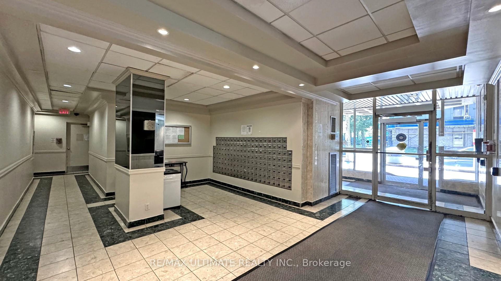 2 Bedrooms Condo at 135 Marlee, Toronto For sale