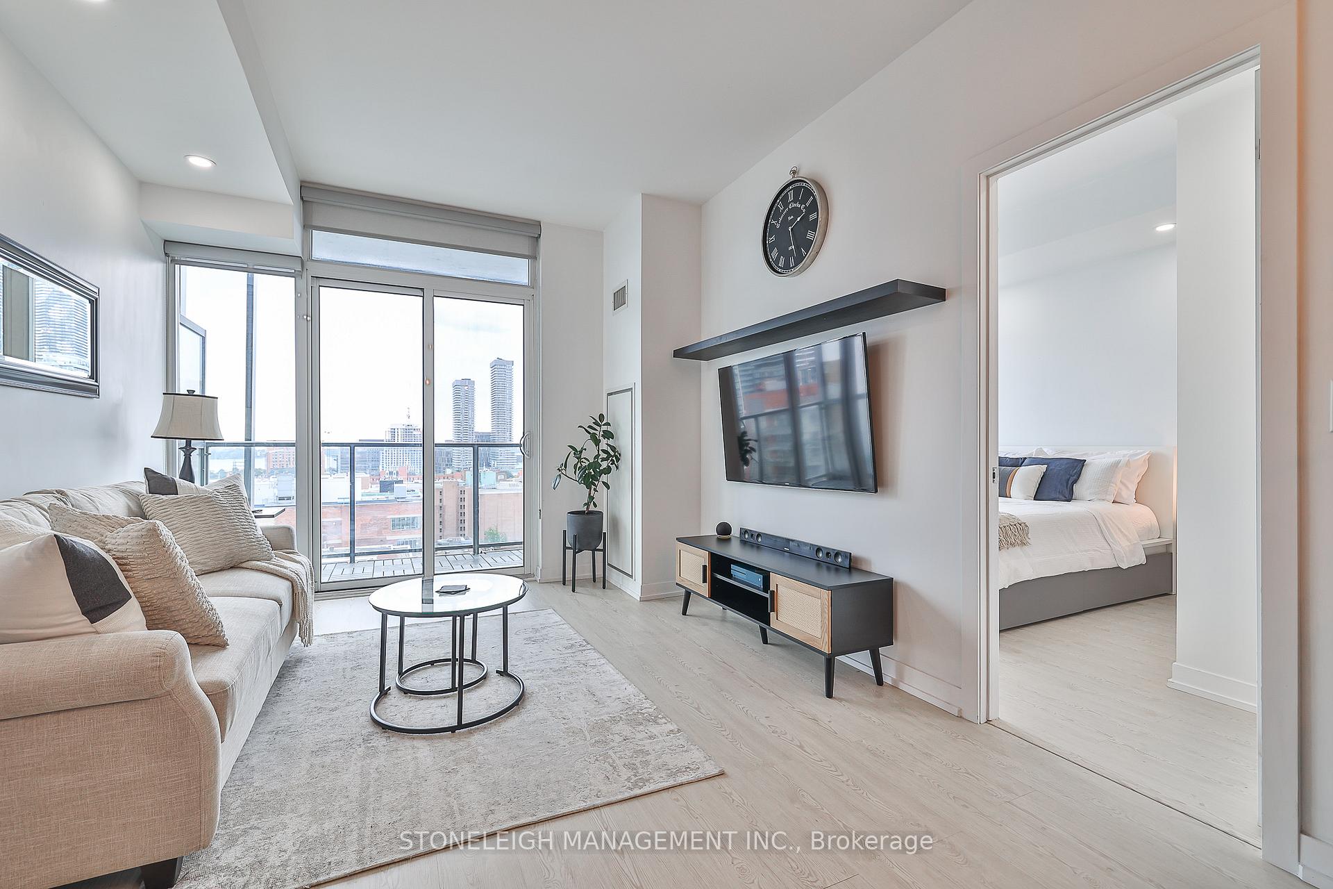 2 Bedrooms Condo at 105 George, Toronto For sale
