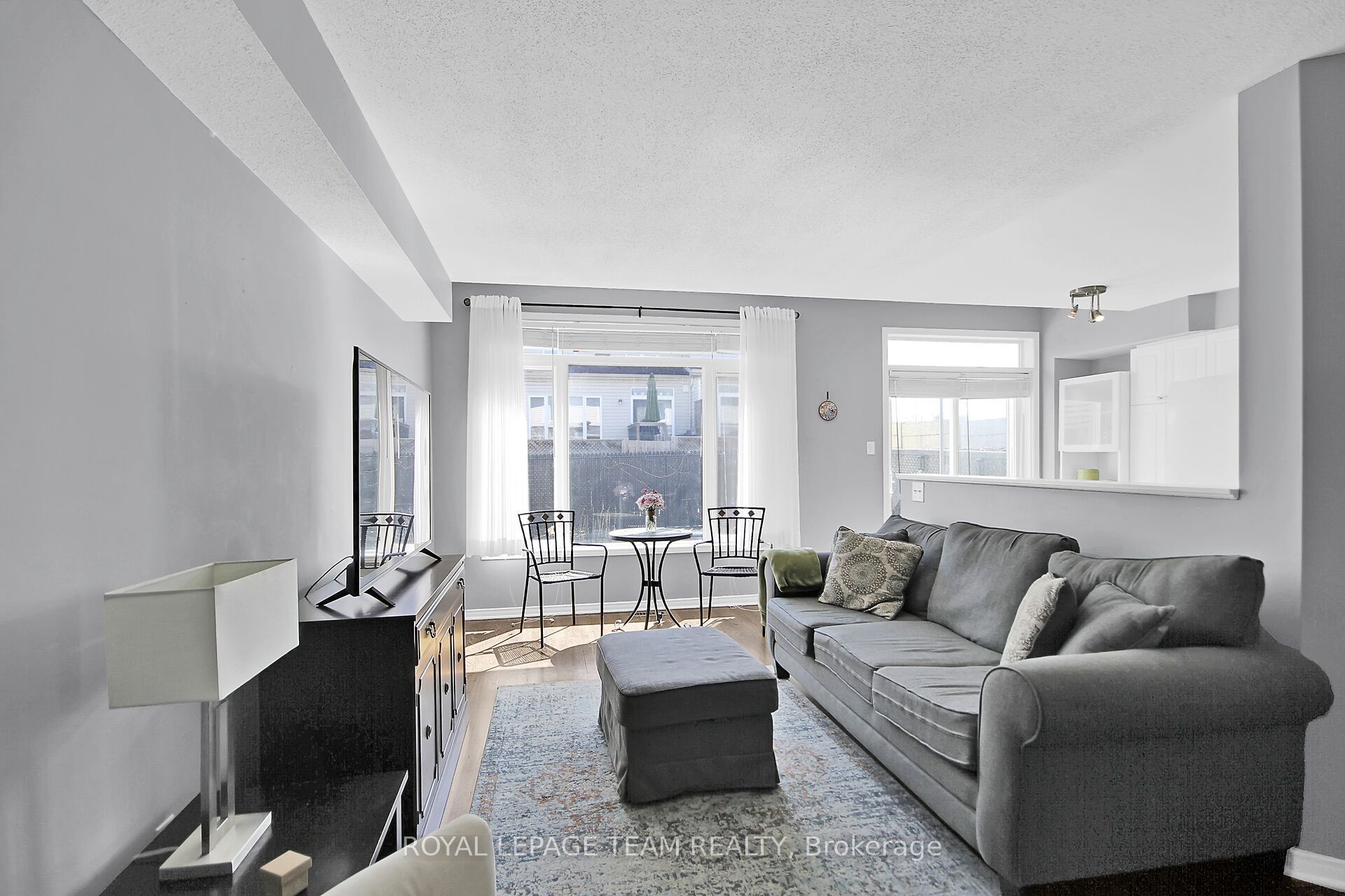 214 Cityview Crescent