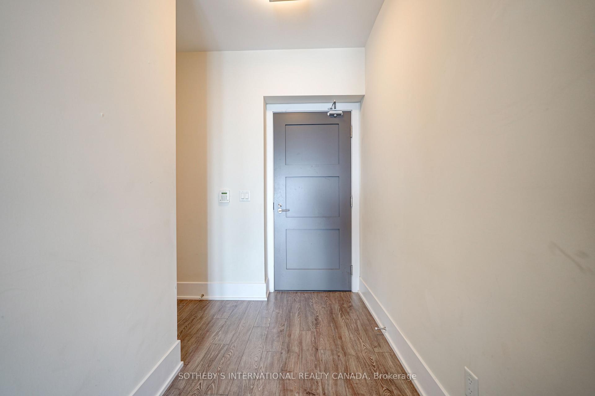 2 Bedrooms Condo at 300 Front, Toronto For sale