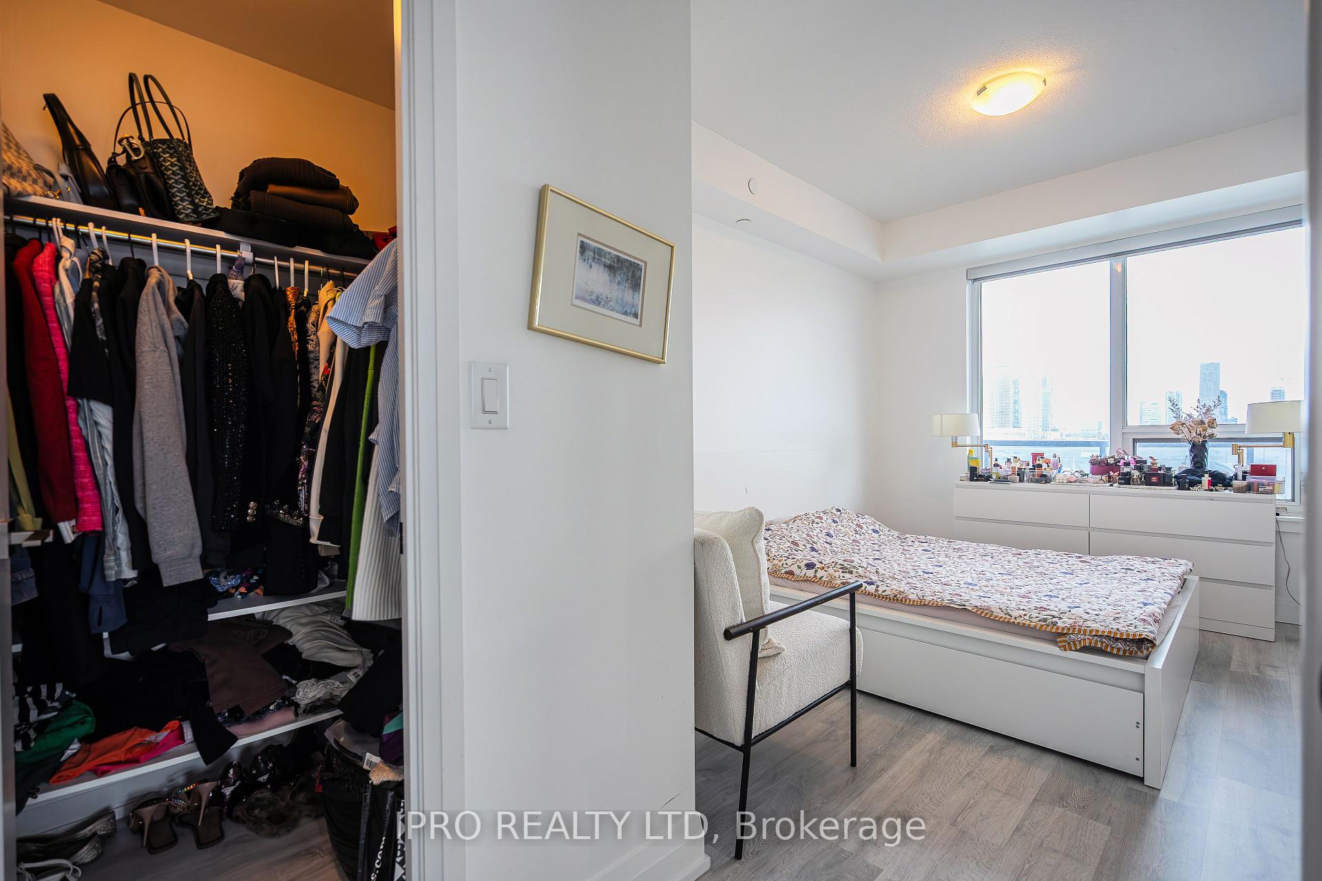 2 Bedrooms Condo at 3600 Hwy 7,  Vaughan For sale