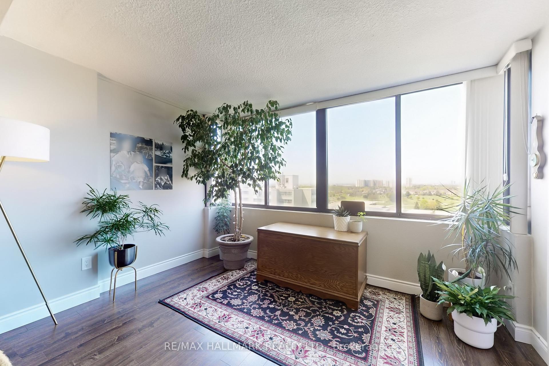 2 Bedrooms Condo at 2350 Bridletowne, Toronto For sale