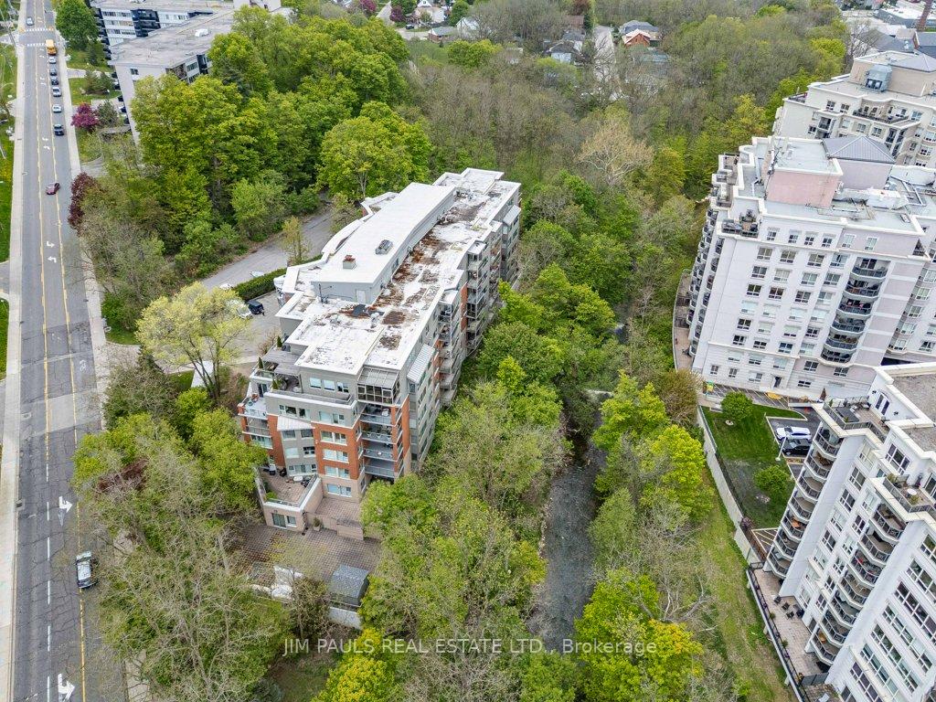 2 Bedrooms Condo at 77 Governors, Hamilton For sale
