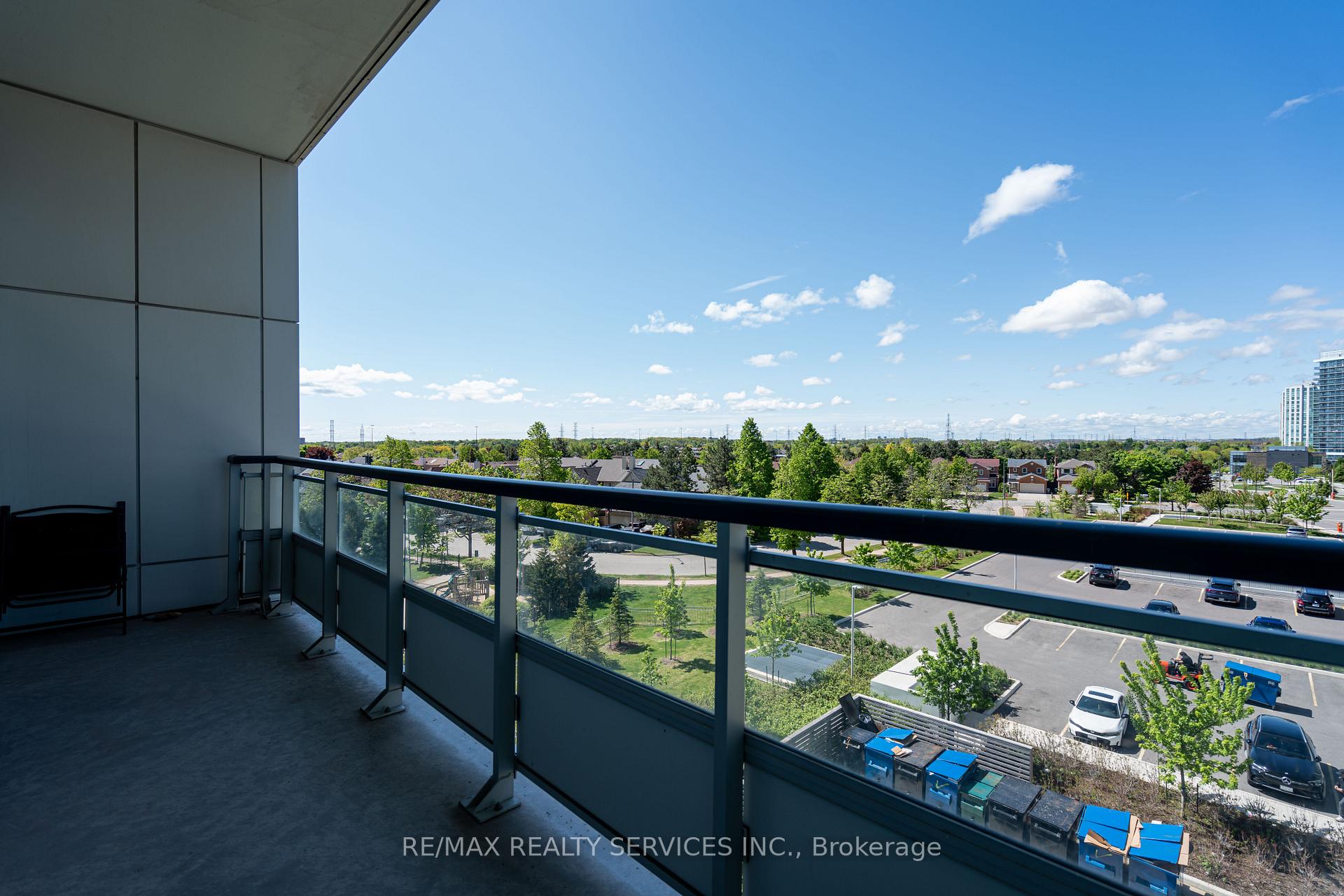 1 Bedroom Condo at 2560 Eglinton, Mississauga For sale