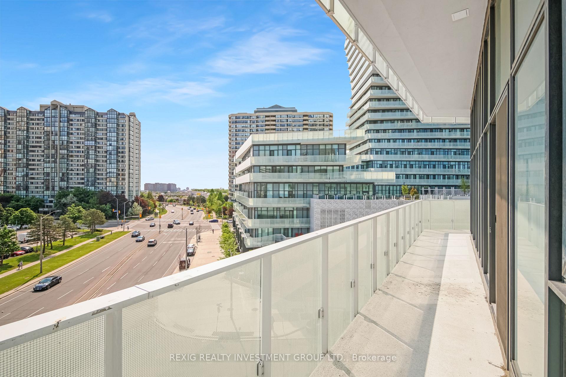 2 Bedrooms Condo at 3900 Confederation, Mississauga For sale