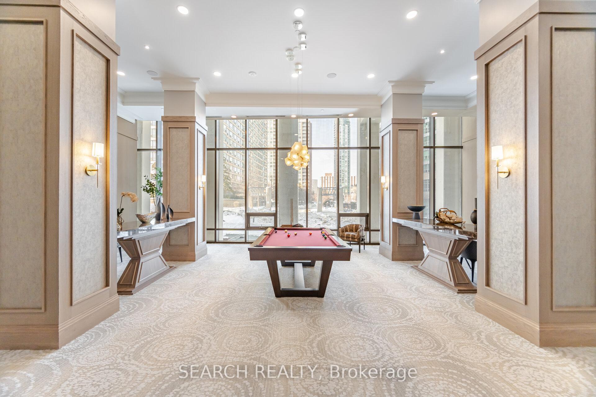 2 Bedrooms Condo at 30 Elm, Mississauga For sale