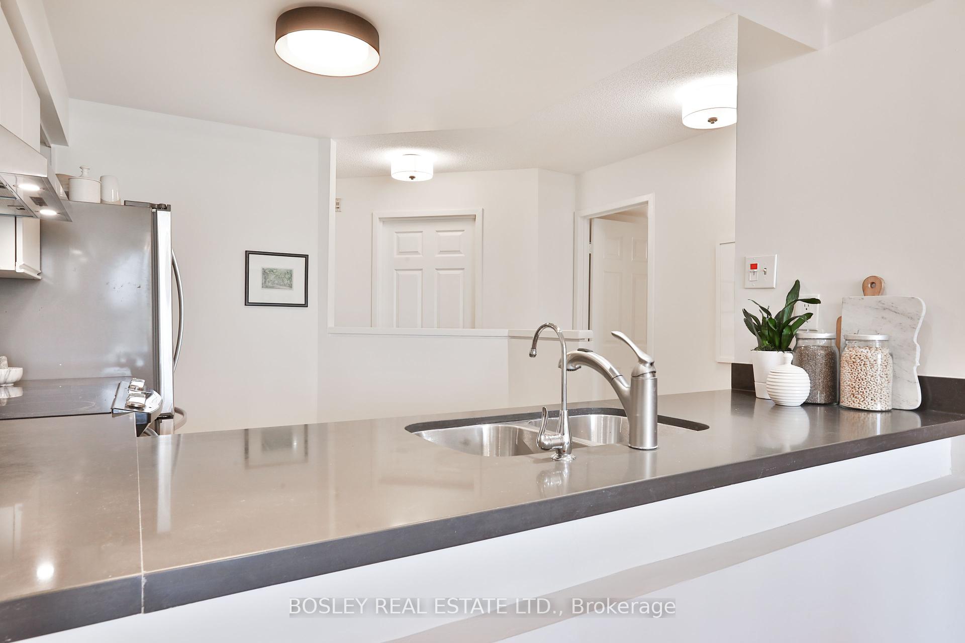 1 Bedroom Condo at 356 McRae, Toronto For sale