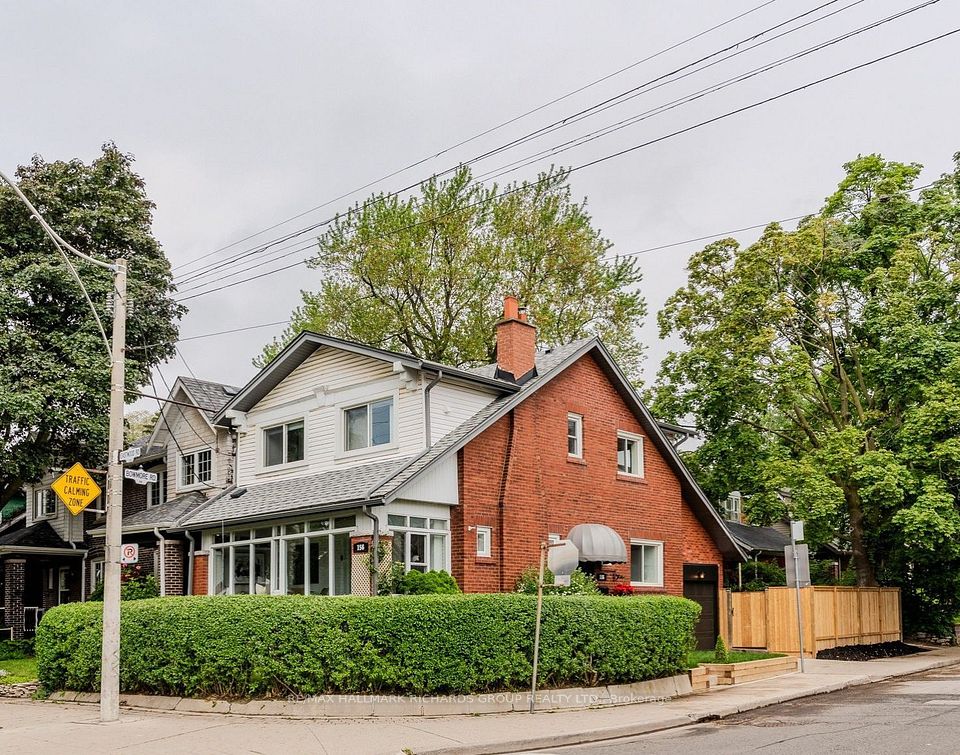 156 Eastwood