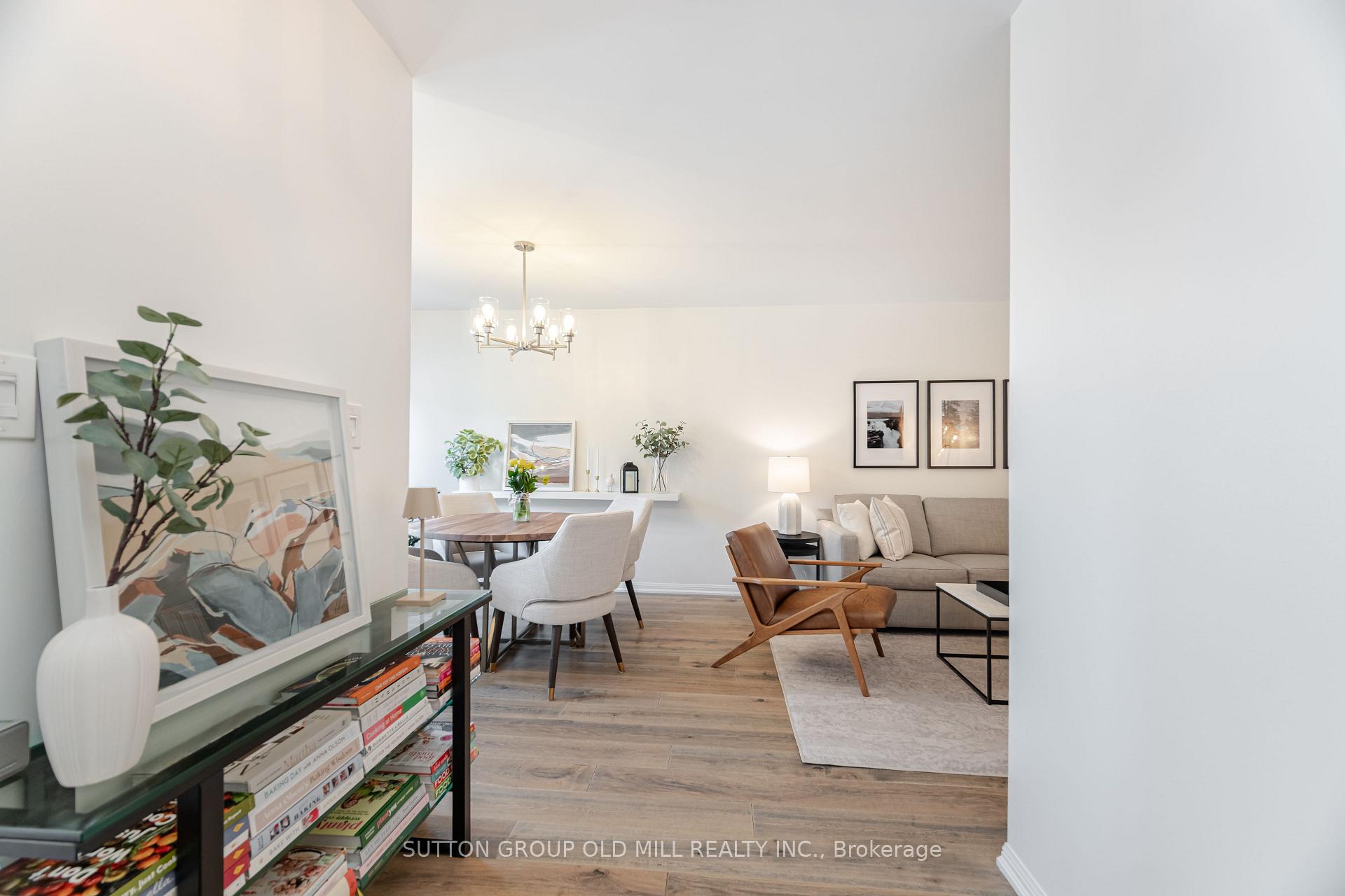 2 Bedrooms Condo at 3050 Rotary,  Burlington For sale