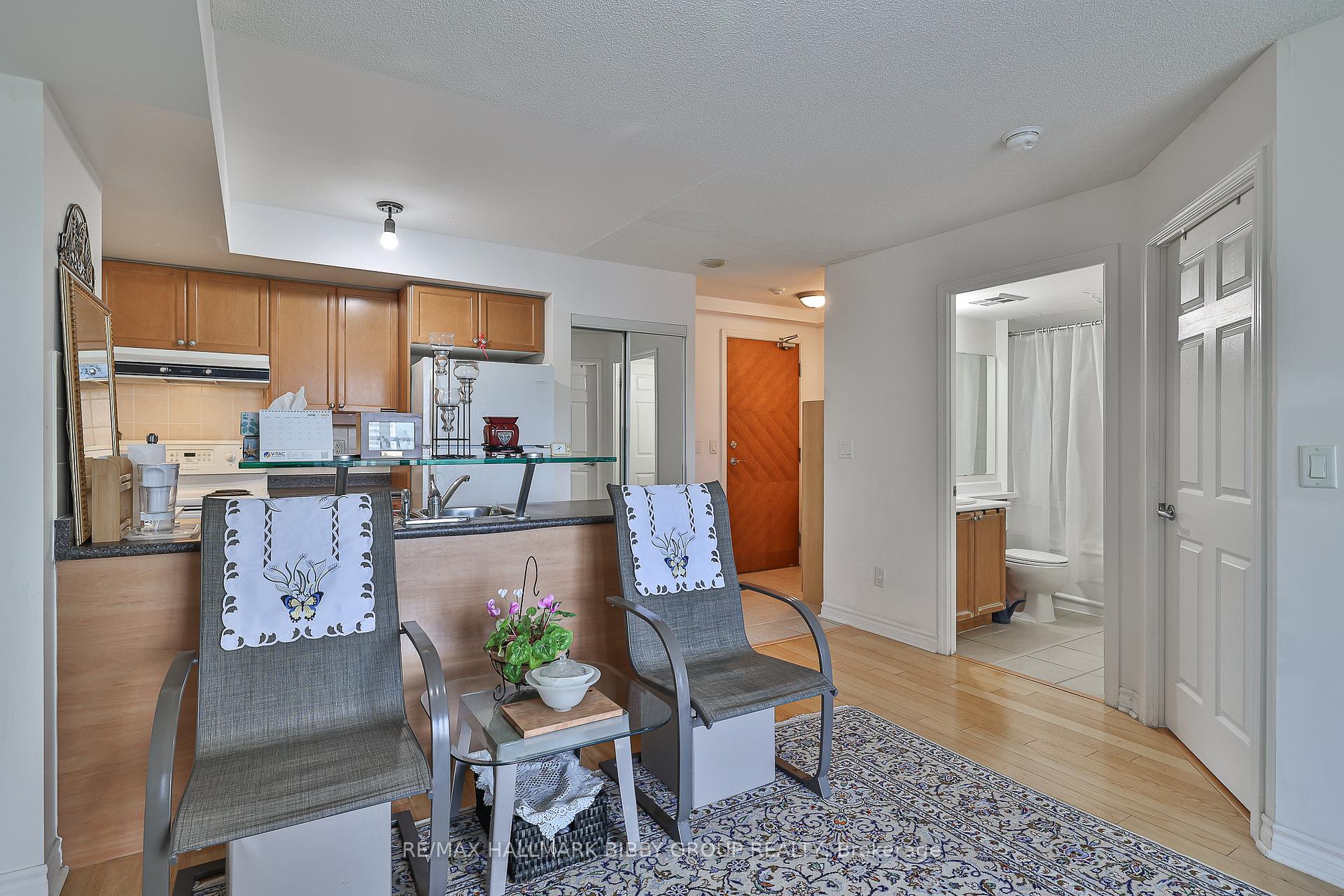 1 Bedroom Condo at 70 High Park, Toronto For sale
