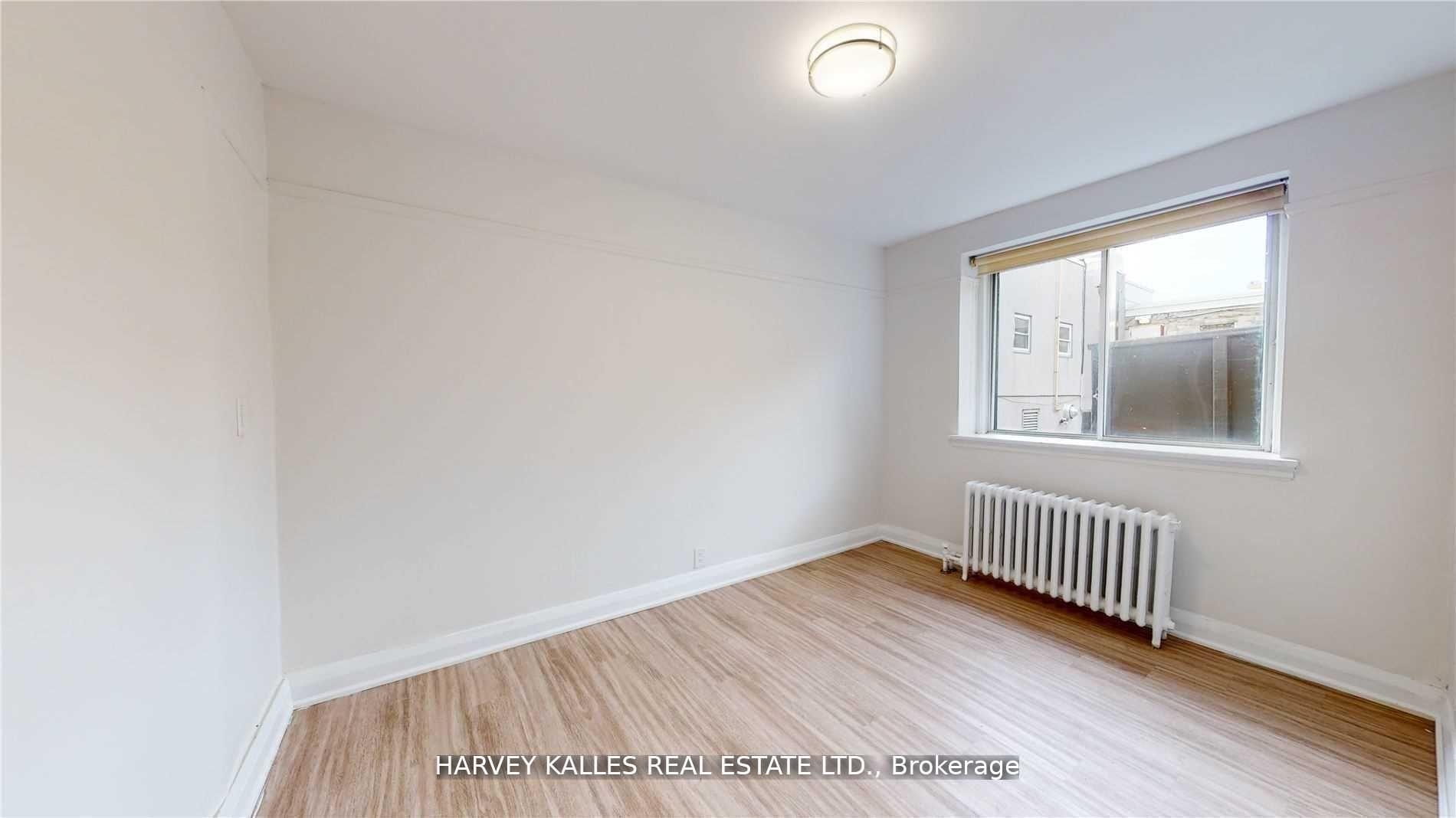 320 Lonsdale Road 2