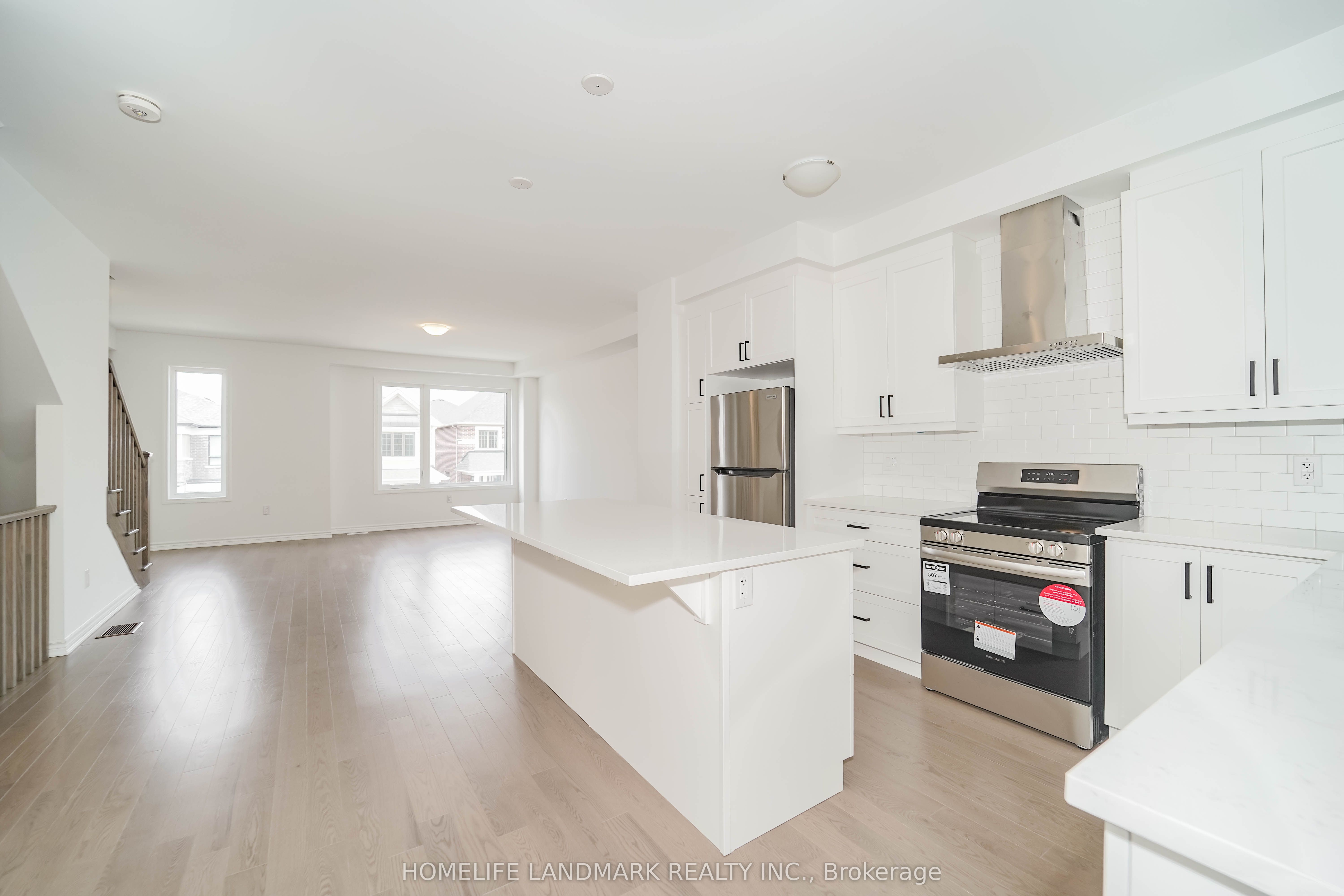 5 Wisla Avenue
