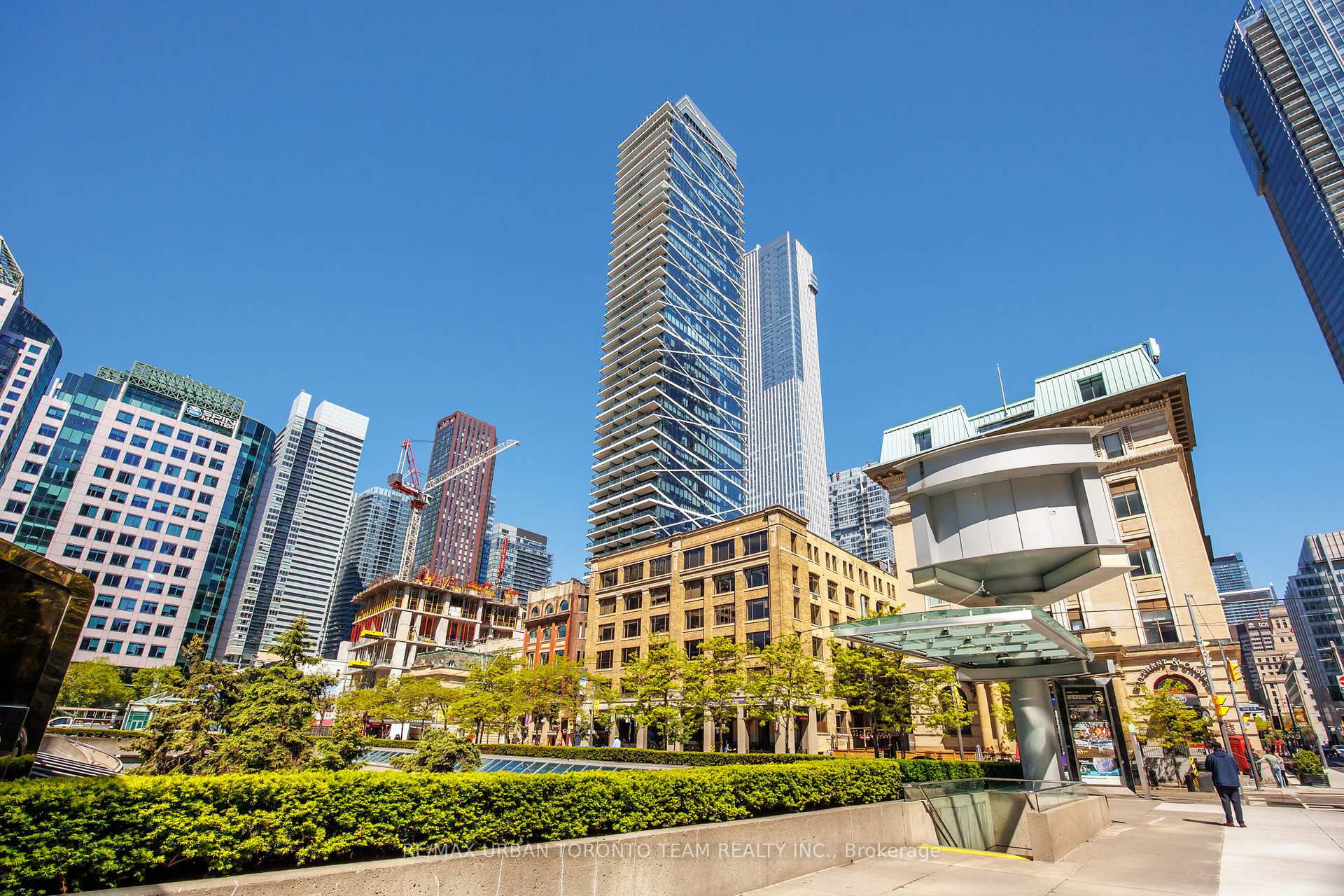 2 Bedrooms Condo at 224 King, Toronto For sale