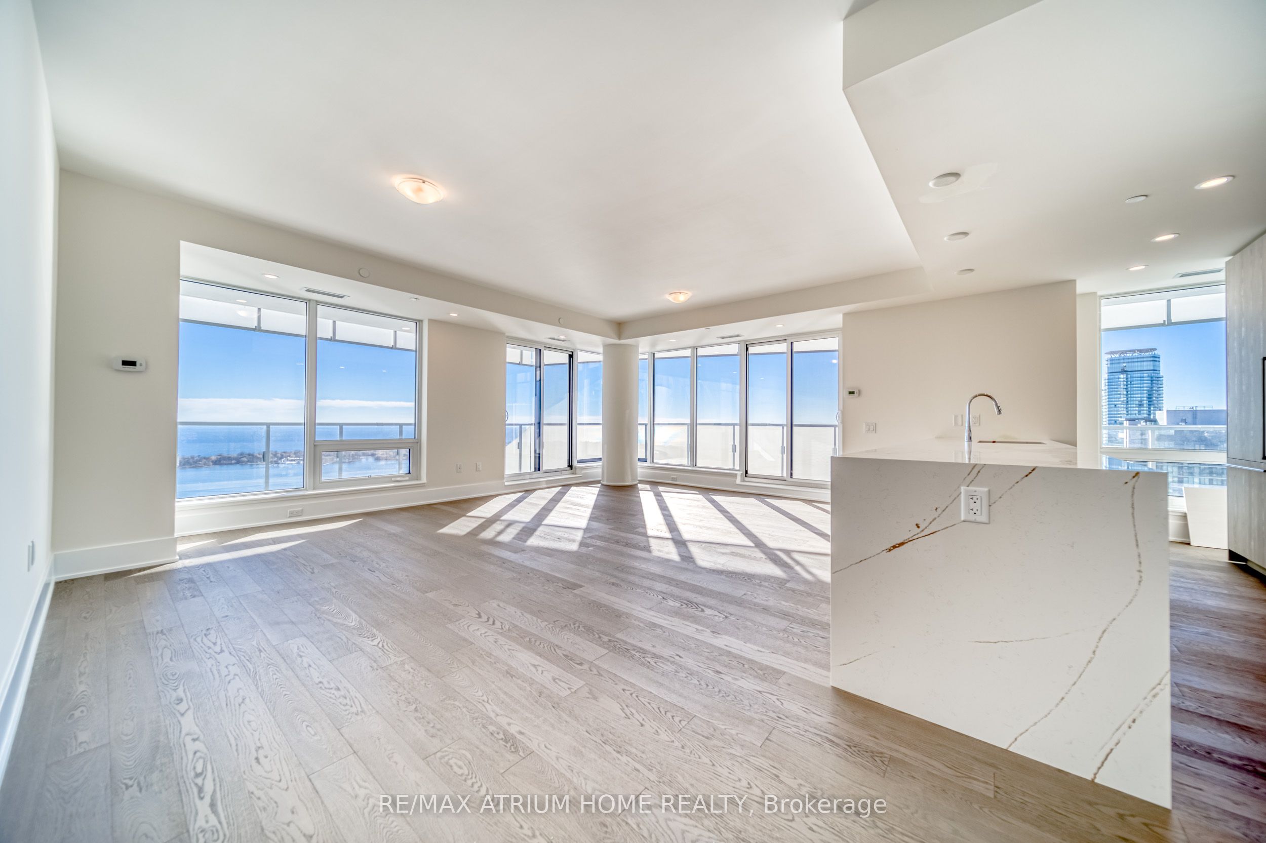#5302 - 28 Freeland Street, Toronto, ON M5E 0E3