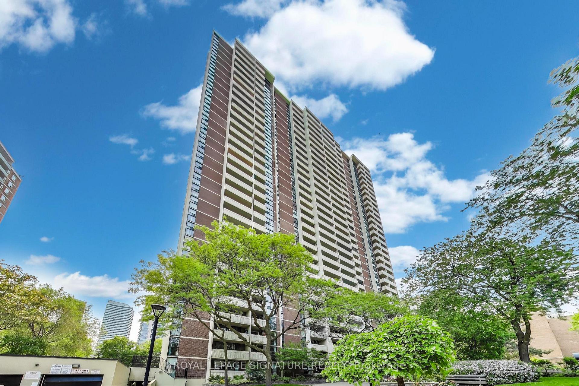 1 Bedroom Condo at 40 Homewood, Toronto For sale