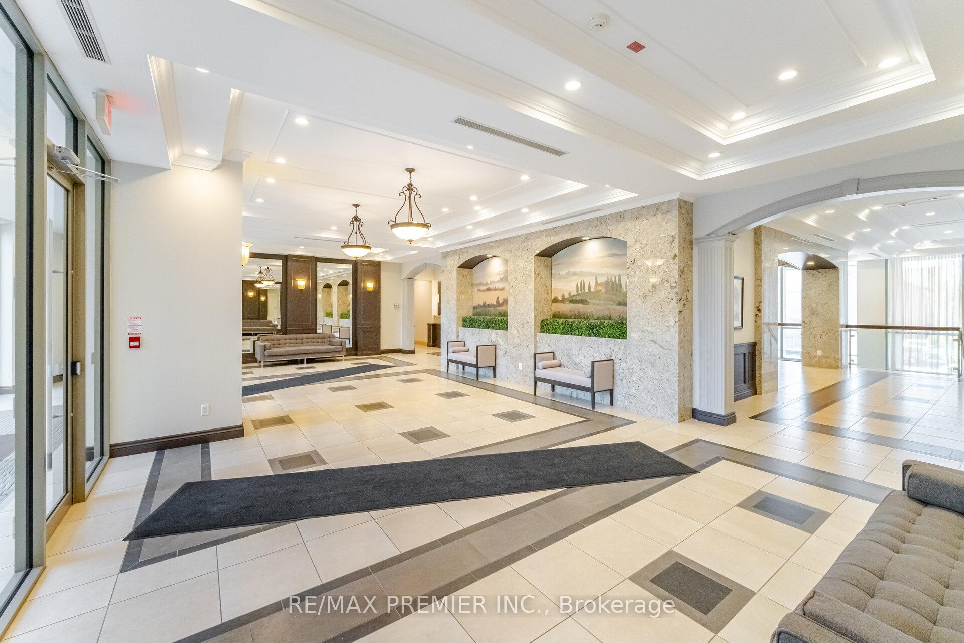 1 Bedroom Condo at 281 Woodbridge,  Vaughan For sale