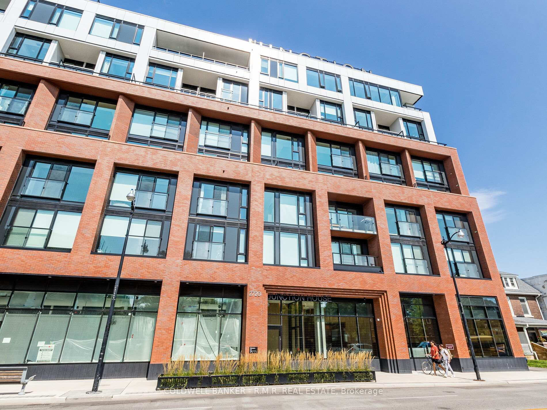 1 Bedroom Condo at 2720 Dundas, Toronto For sale
