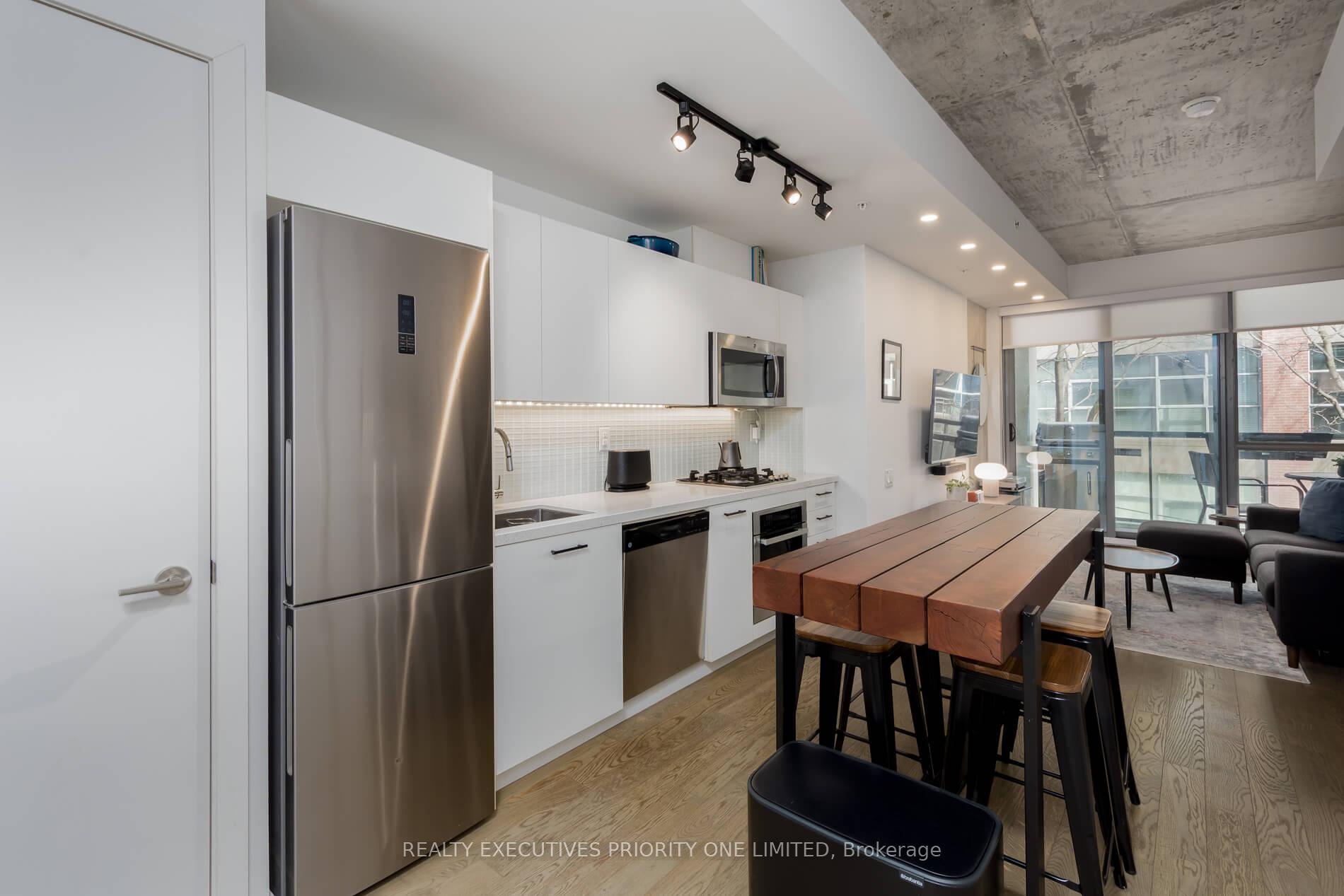 1 Bedroom Condo at 39 Brant, Toronto For sale