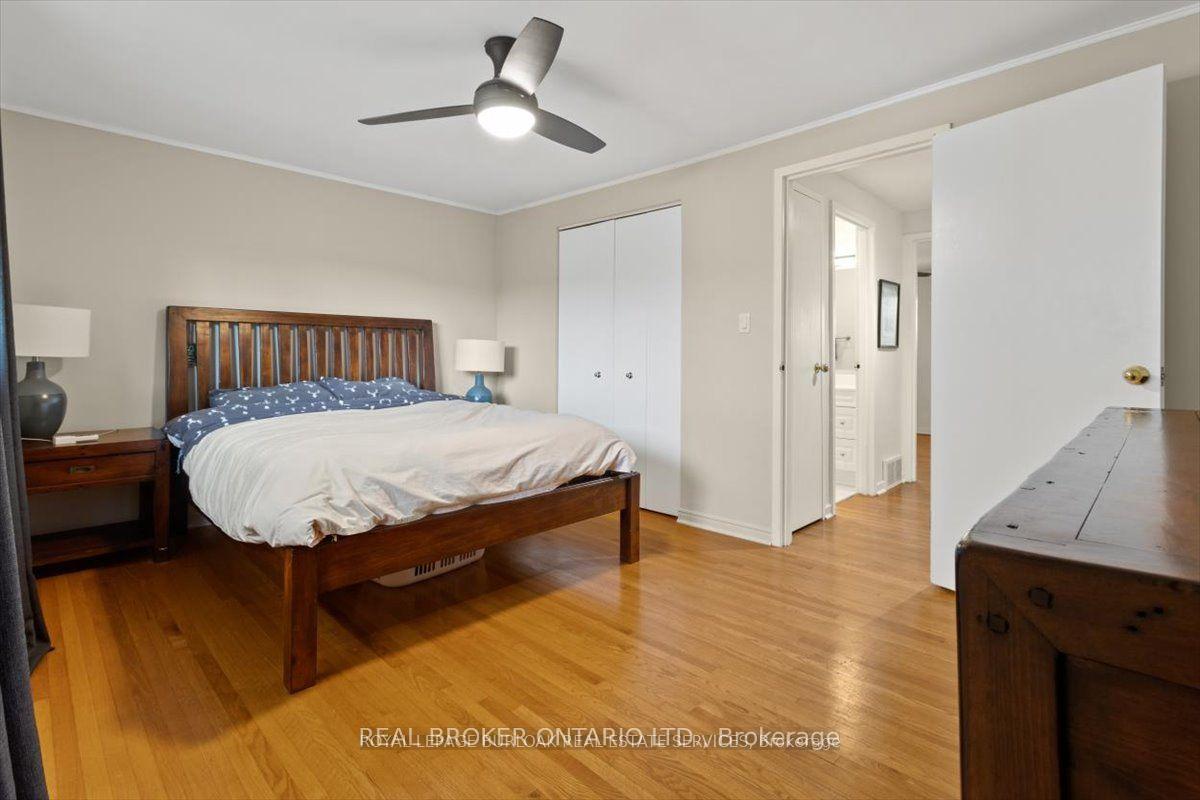 2 Bedrooms Condo at 11 Colmar, Hamilton For sale