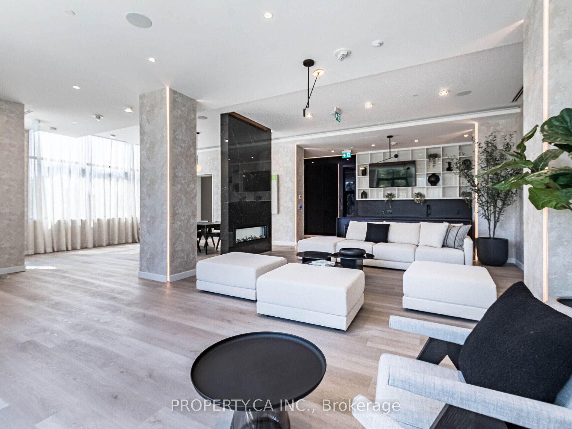 3 Bedrooms Condo at 86 Dundas, Mississauga For sale
