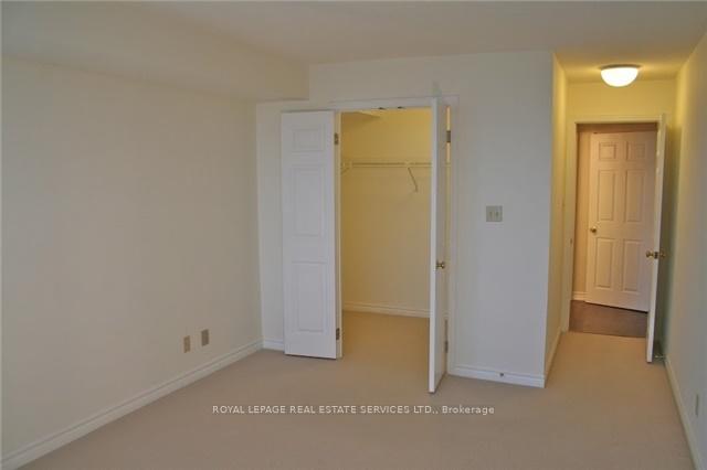 1 Bedroom Condo at 1 Aberfoyle, Toronto For sale