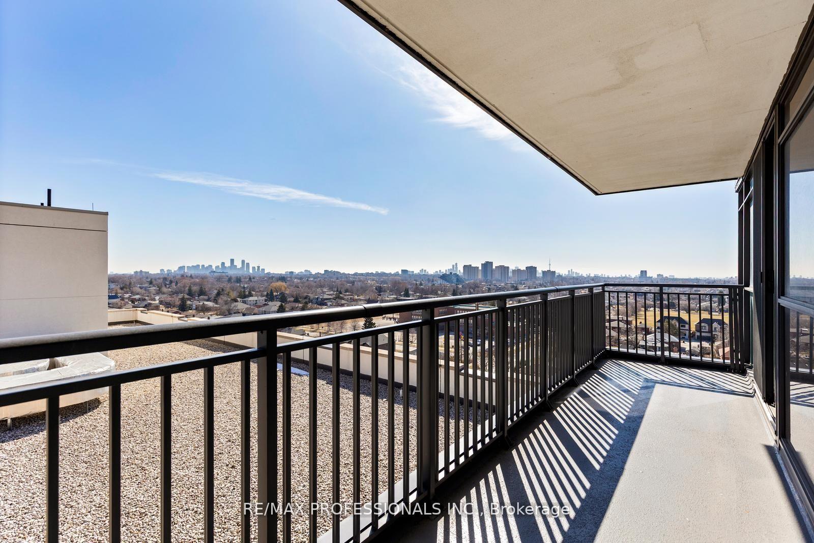 2 Bedrooms Condo at 800 Lawrence,  Toronto For sale