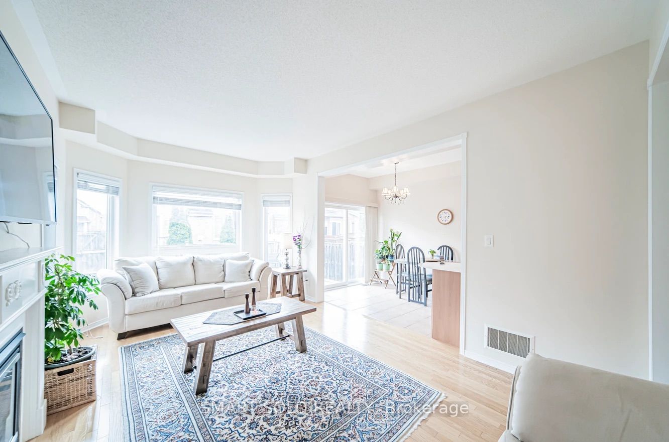 15 Brumstead Drive, Richmond Hill, ON L4E 0C5