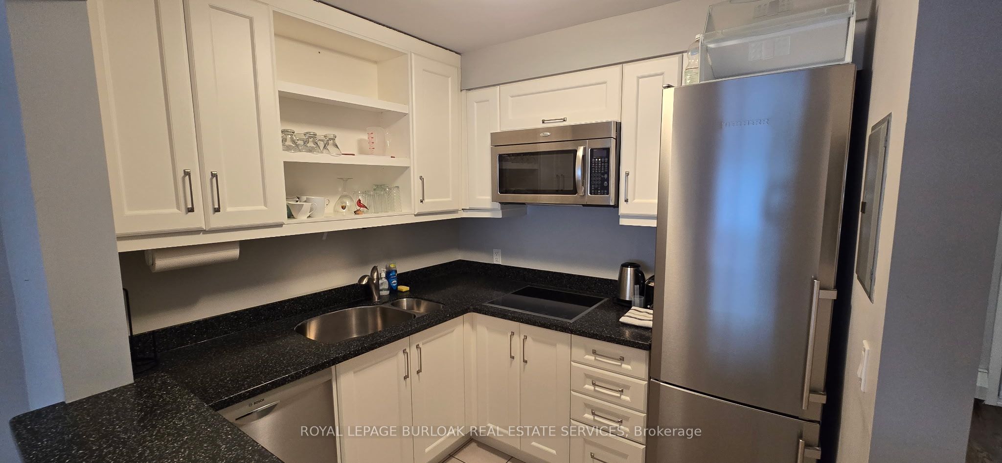 2123 Harris Crescent, #2