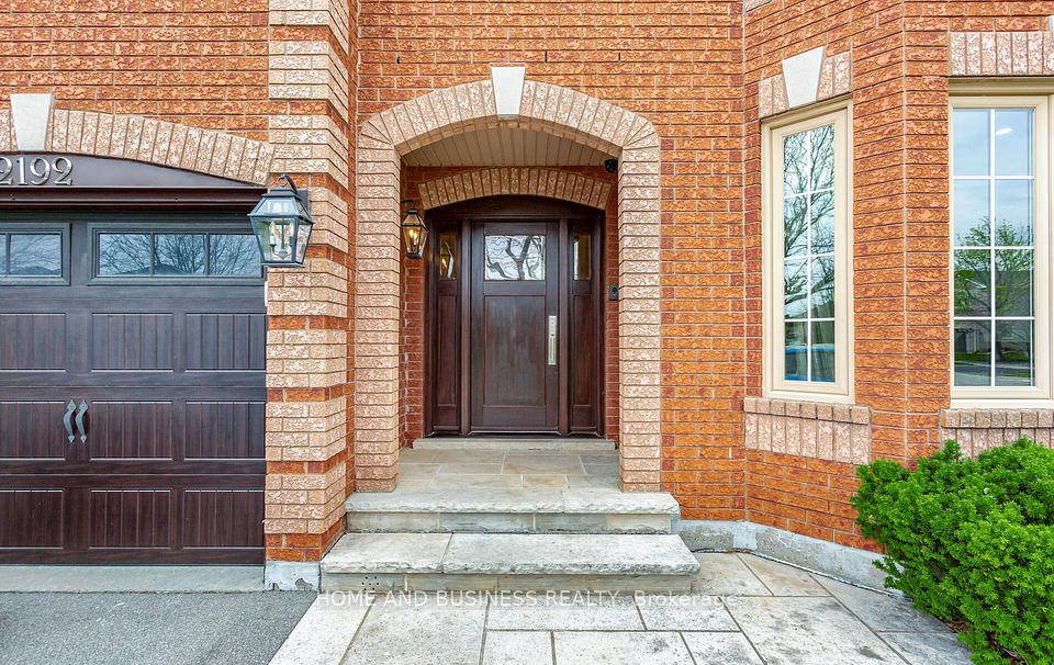 2192 Oakmead