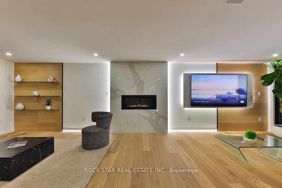 370 Goodram Drive, Burlington, ON L7L 2K1