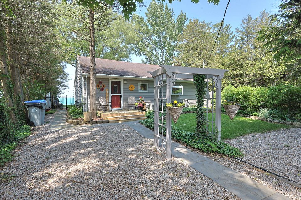 72209 Lakeshore