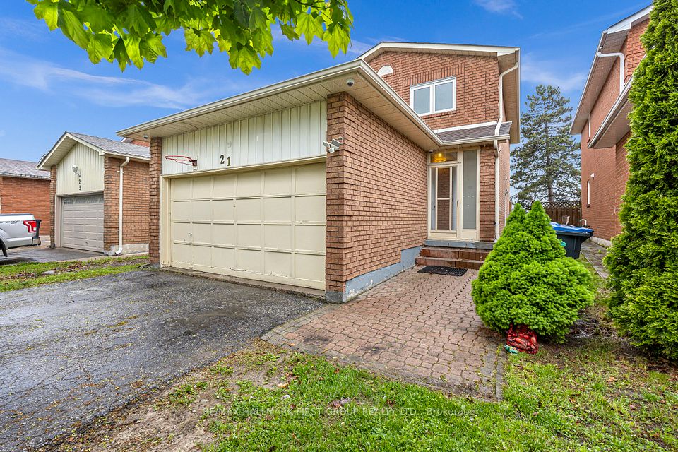 21 Toba Crescent, Brampton, ON L6Z 4R6