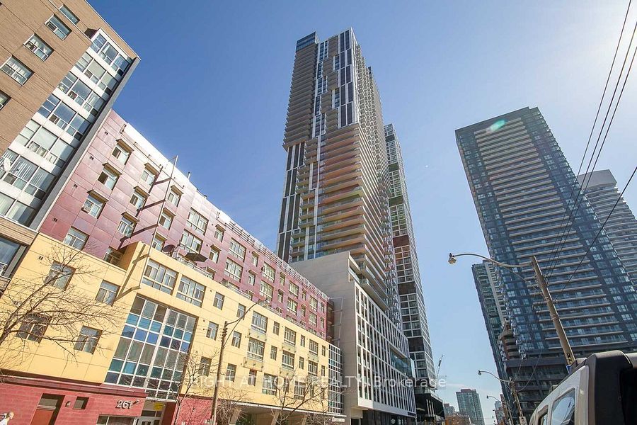 251 Jarvis
