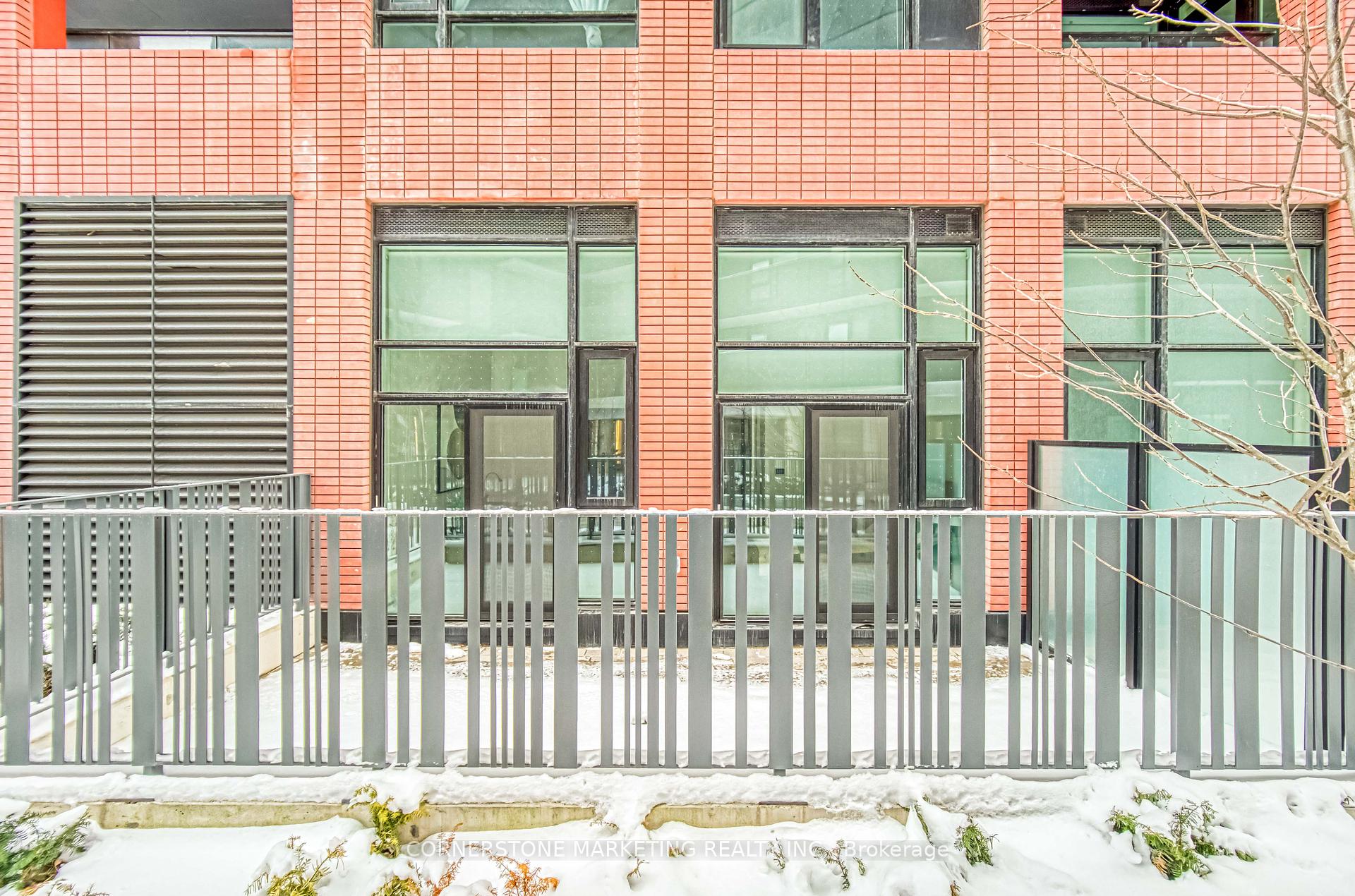 3 Bedrooms Condo at 8 Tippett,  Toronto For sale