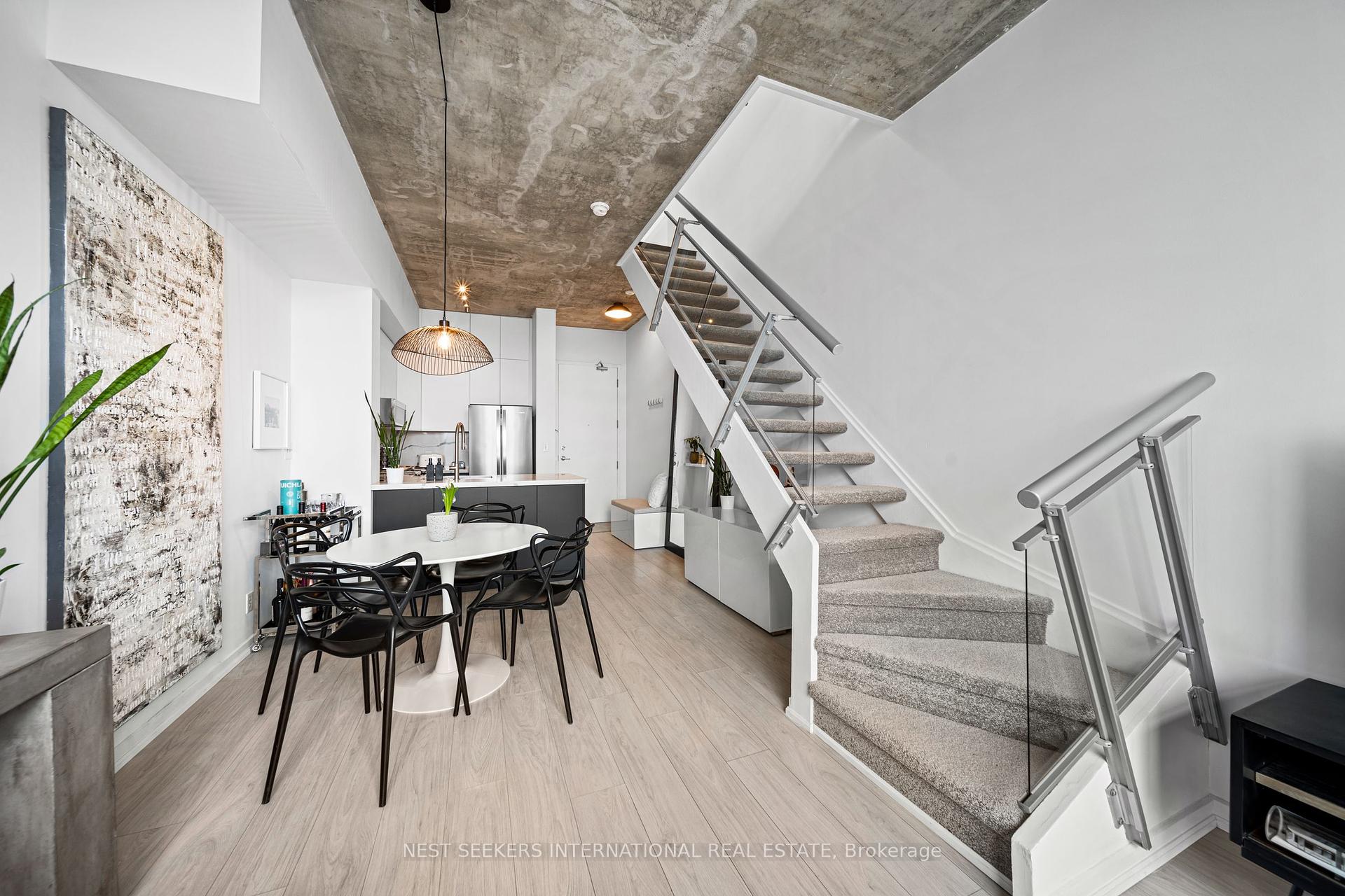 2 Bedrooms Condo at 388 Richmond, Toronto For sale