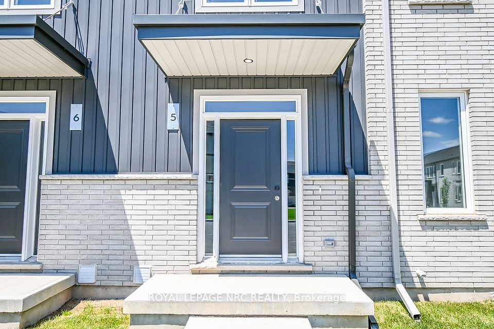 #5 - 121A Moffatt Street, St. Catharines, ON L2P 0E8