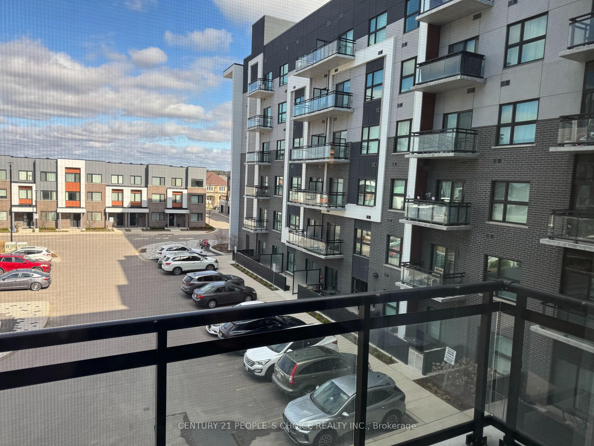 2 Bedrooms Condo at 102 Grovewood Common, Oakville For sale